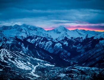 Snowmass Village lodging options provide easy access to shopping, dining and nightlife Snowmass Village lodging options provide easy access to shopping, dining and nightlife